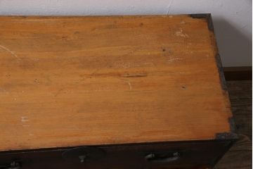 アンティーク家具　ヒノキ材　趣のある空間を演出する味わい深い衣装箪笥(箪笥ローボード、引き出し)(R-043793)