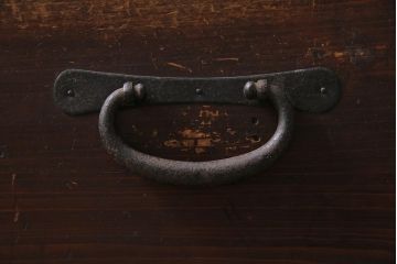 アンティーク家具　ヒノキ材　趣のある空間を演出する味わい深い衣装箪笥(箪笥ローボード、引き出し)(R-043793)