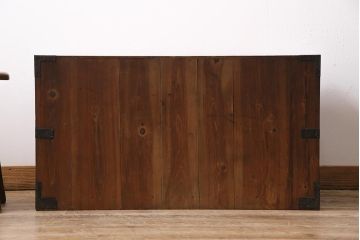 アンティーク家具　ヒノキ材　趣のある空間を演出する味わい深い衣装箪笥(箪笥ローボード、引き出し)(R-043793)