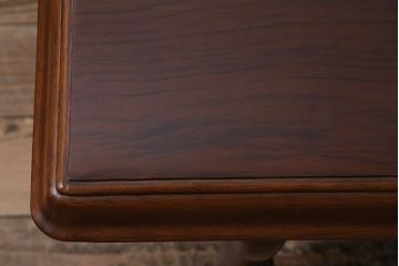 ビンテージ家具　オールドマルニ　maruni(マルニ木工)　クラシカルな雰囲気づくりにおすすめなセンターテーブル(コーヒーテーブル、リビングテーブル)(R-043795)