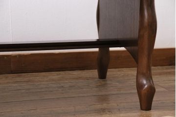 ビンテージ家具　オールドマルニ　maruni(マルニ木工)　クラシカルな雰囲気づくりにおすすめなセンターテーブル(コーヒーテーブル、リビングテーブル)(R-043795)