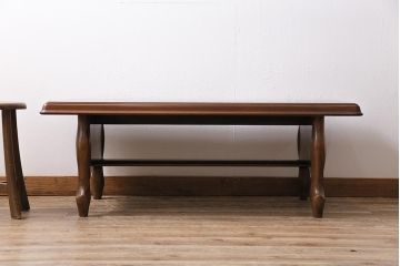 ビンテージ家具　オールドマルニ　maruni(マルニ木工)　クラシカルな雰囲気づくりにおすすめなセンターテーブル(コーヒーテーブル、リビングテーブル)(R-043795)