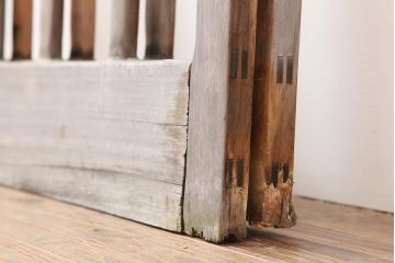 アンティーク建具　昭和レトロ　ヒノキ材　和モダンスタイルにもおすすめな引き戸2枚セット(建具)(R-043809)