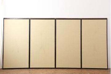 アンティーク建具　古民家スタイルや趣のある和空間におすすめな板戸4枚セット(格子戸)(R-043812)