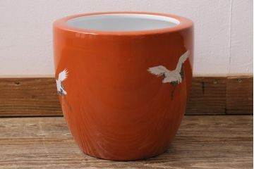 アンティーク雑貨　ノリタケ・則武(日陶)　鶴の図　朱色が目を引く小振りの瀬戸火鉢(手あぶり、鉢カバー)(R-043817)