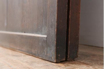 アンティーク建具　古民家スタイルや趣のある和空間におすすめな板戸2枚セット(格子戸)(R-043818)