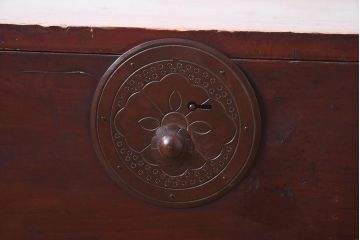 アンティーク家具　明治大正期　前板栗材　赤みがかった色味が美しい最上箪笥(箪笥ローボード、衣装箪笥、引き出し)(R-043819)