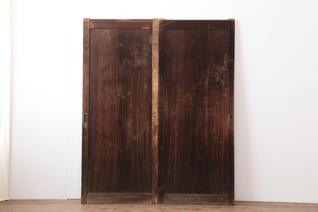 アンティーク建具　一枚板　古民家スタイルにおすすめな大振りサイズの板戸2枚セット(格子戸)(R-043820)
