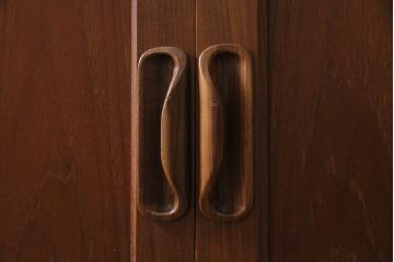 ヴィンテージ家具　北欧ビンテージ　G-PLAN(ジープラン)　Fresco(フレスコ)　Long John(ロングジョン)　幅広サイズのサイドボード(収納棚)(R-043821)