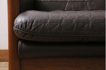 ヴィンテージ家具　オールドマルニ　maruni(マルニ木工)　スタイリッシュなデザインが魅力の一人掛けソファ(1シーター、1Pソファ、ビンテージ)(R-043823)