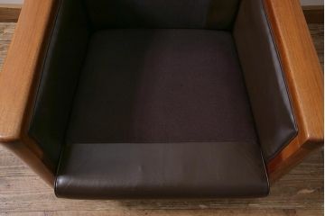 ヴィンテージ家具　オールドマルニ　maruni(マルニ木工)　スタイリッシュなデザインが魅力の一人掛けソファ(1シーター、1Pソファ、ビンテージ)(R-043823)