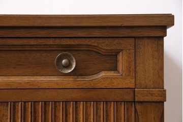 中古　DREXEL HERITAGE(ドレクセルヘリテイジ)　Triune(トライユン)　ナイトスタンド(サイドテーブル、ナイトテーブル、サイドキャビネット)(定価約25万円)(R-043825)
