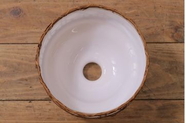 レトロ照明　昭和初期　和の味わい溢れる竹編みのシェードのペンダントライト(電笠、天井照明)(R-043827)