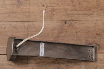 アンティーク照明　和製アンティーク　昭和中期　シンプルでレトロなウォールライト(壁掛け照明)(R-043828)