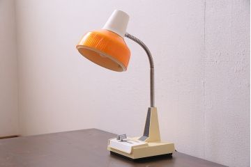 ビンテージ照明　昭和レトロ　1970年頃　レア!レトロ感たっぷりの卓上照明(デスクライト、スタンドライト)(R-043831)