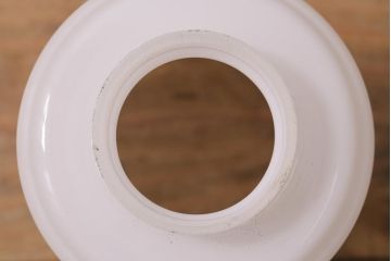 レトロ照明　昭和レトロ　昭和中期　シンプルで馴染みやすい筒型吊り下げ照明(シェード、天井照明、ペンダントライト)(R-043832)