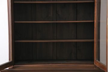 アンティーク家具　フランスアンティーク　ヴィクトリアン　マホガニー材　繊細なレリーフが見事なブックケース(本箱、収納棚、キャビネット、戸棚、カップボード)(R-043833)