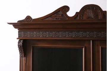 アンティーク家具　フランスアンティーク　ヴィクトリアン　マホガニー材　繊細なレリーフが見事なブックケース(本箱、収納棚、キャビネット、戸棚、カップボード)(R-043833)