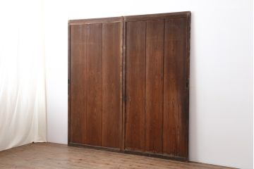アンティーク建具　大正期　スギ材　日本らしい杉の木目が魅力の板戸2枚セット(建具、引き戸)(R-043839)