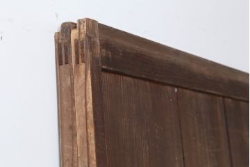 アンティーク建具　大正期　スギ材　日本らしい杉の木目が魅力の板戸2枚セット(建具、引き戸)(R-043839)