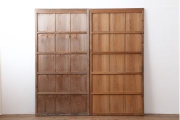 アンティーク建具　大正期　スギ材　日本らしい杉の木目が魅力の板戸2枚セット(建具、引き戸)(R-043839)