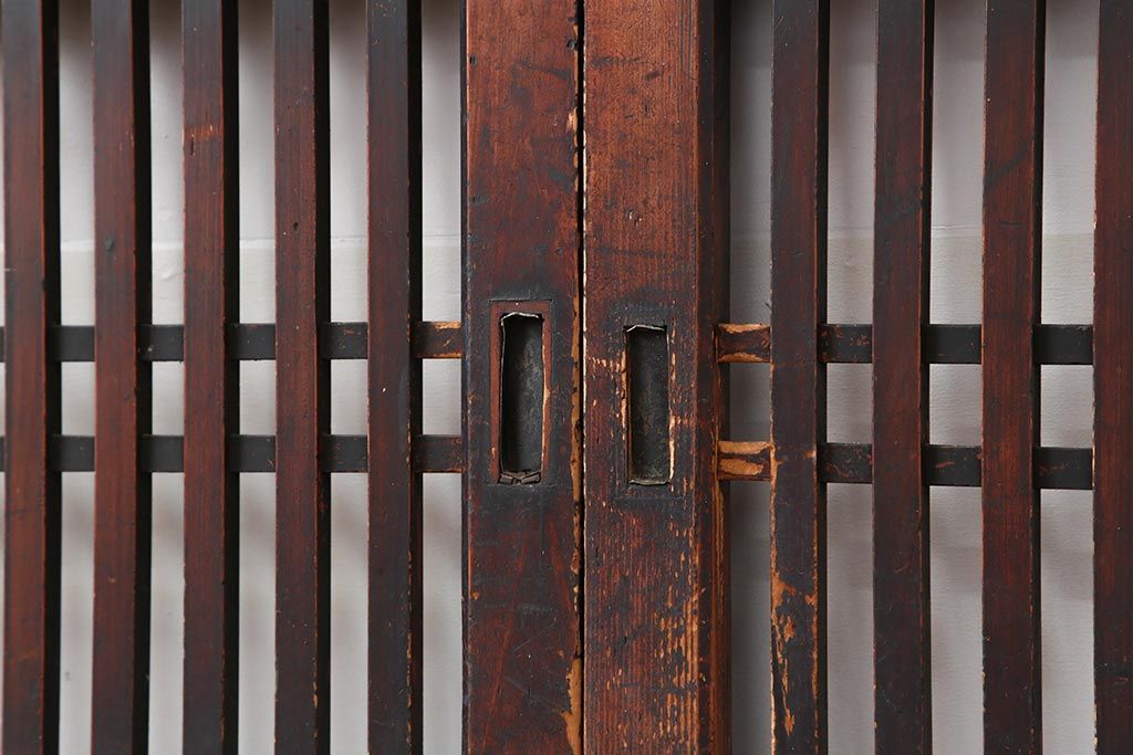 アンティーク建具　明治期　深みのある色合いが魅力的な格子帯戸4枚セット(板戸、引き戸)(R-043841)