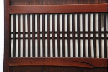 アンティーク建具　明治期　深みのある色合いが魅力的な格子帯戸4枚セット(板戸、引き戸)(R-043841)