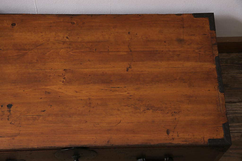 アンティーク家具　和製アンティーク　明治大正期　和の趣あふれる重ね箪笥(和箪笥、衣装箪笥、引き出し)(R-043842)