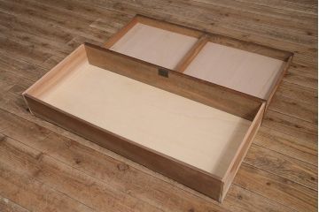 アンティーク家具　和製アンティーク　昭和初期　楢(ナラ)材　どこか懐かしい雰囲気漂うテレビ台(ローボード、ローチェスト)(R-043843)