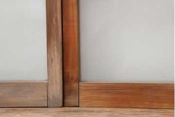 アンティーク建具　和レトロ　味わいとシンプルさが魅力のガラス戸2枚セット(引き戸、建具)(R-043846)