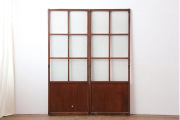 アンティーク建具　昭和初期　木味が魅力のレトロなガラス戸2枚セット(建具、引き戸)(R-043852)