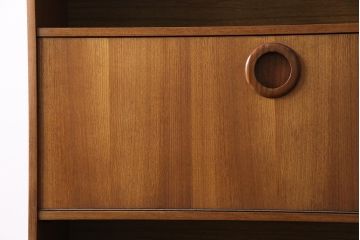 ビンテージ家具　北欧ヴィンテージ　チーク材　温かみのある木の風合いが魅力的なウォールユニット(キャビネット、収納棚、飾り棚)(R-043853)