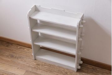 ペイント家具　和製アンティーク　昭和初期　楔(くさび)のデザインがお洒落な本棚(ブックシェルフ、収納棚、ラック)(R-043854)