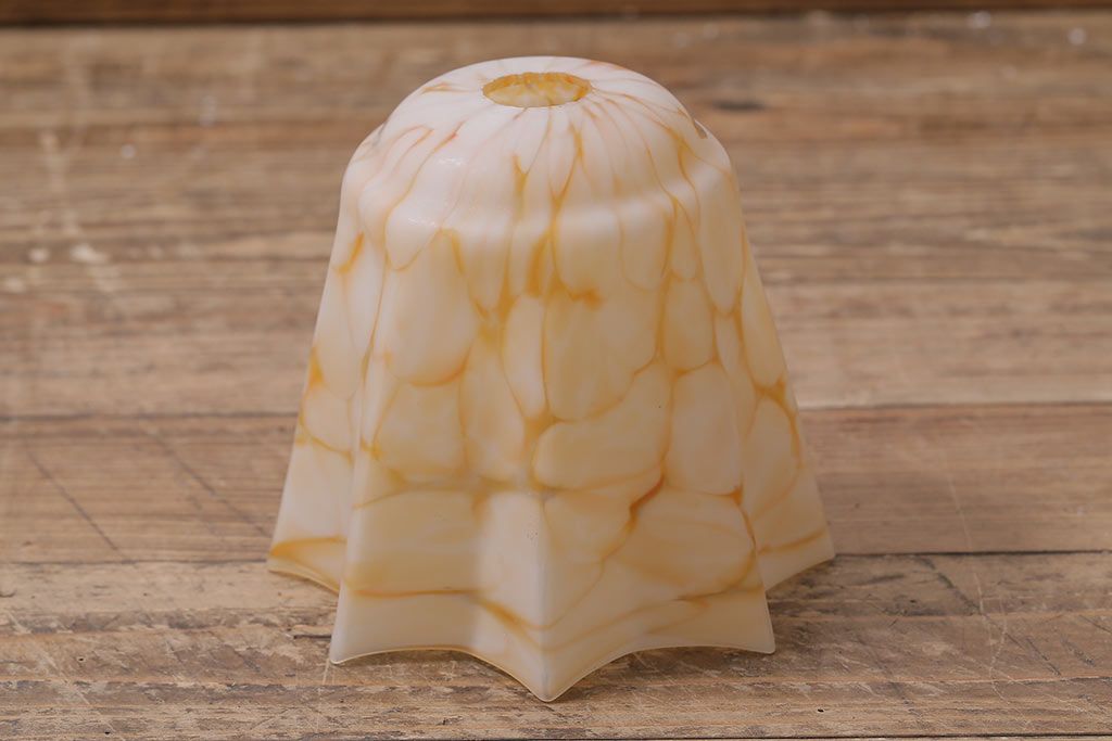 ヴィンテージ照明　イギリスビンテージ　まだらな模様のガラスが目を引くペンダントライト(吊り下げ照明、天井照明)(R-043857)