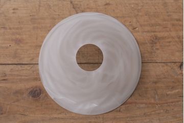ヴィンテージ照明　イギリスビンテージ　ミルクが混ざったかのようなまだらが美しい天井照明(吊り下げ照明、ペンダントライト)(R-043859)