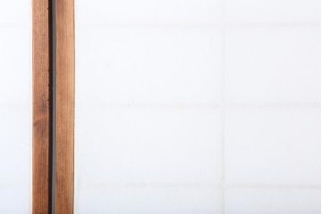 アンティーク建具　明治大正期　腰板の縦桟が趣のある障子戸2枚セット(腰付障子、腰高障子、建具、引き戸)(R-043862)