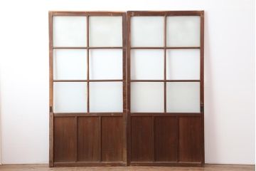 アンティーク建具　昭和中期　すりガラス入り　レトロな雰囲気たっぷりのガラス戸2枚セット(建具、引き戸)(R-043863)