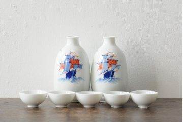 戦前　オールド香蘭社　第八信洋丸竣工記念　徳利・お猪口セット(とっくり、おちょこ、酒器)(R-043871)