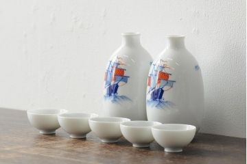 戦前　オールド香蘭社　第八信洋丸竣工記念　徳利・お猪口セット(とっくり、おちょこ、酒器)(R-043871)