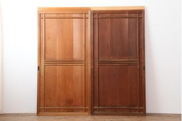 アンティーク建具　大正昭和期　ヒノキ材　上品な雰囲気を放つ板戸2枚セット(建具、引き戸)(R-043882)