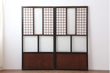 アンティーク建具　昭和初期　結霜ガラス・レトロガラス入り　珍しいデザインの障子戸2枚セット(引き戸)(R-043892)