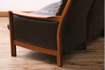 ヴィンテージ家具　オールドマルニ　maruni(マルニ木工)　スタイリッシュなデザインのソファ(3人掛け、三人掛け、ビンテージ)(R-043893)