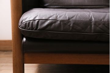 ヴィンテージ家具　オールドマルニ　maruni(マルニ木工)　スタイリッシュなデザインのソファ(3人掛け、三人掛け、ビンテージ)(R-043893)