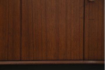 ヴィンテージ家具　北欧ビンテージ　G-PLAN　BBシリーズ　スタイリッシュなデザインのサイドボード(リビングボード、収納棚)(R-043894)