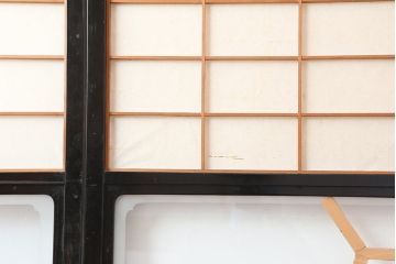 アンティーク建具　昭和初期　ガラス入り　和モダンな雰囲気が魅力の障子戸4枚セット(引き戸)(R-043900)