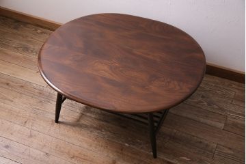 ヴィンテージ家具　イギリス　ERCOL(アーコール)　ニレ材　マガジンラック付き　落ち着いた色合いのコーヒーテーブル(センターテーブル、リビングテーブル、ビンテージ)(R-043901)