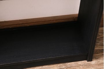 ペイント家具　昭和レトロ　マットブラック　メンズライクな空間におすすめな本棚(ブックシェルフ、収納棚、ラック)(R-043902)