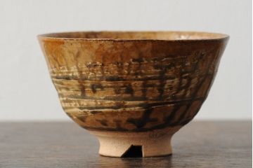 昭和十九年　楽斎　信楽焼茶碗(近江神宮造営竣工式記念品、共箱、茶道具)(R-043914)