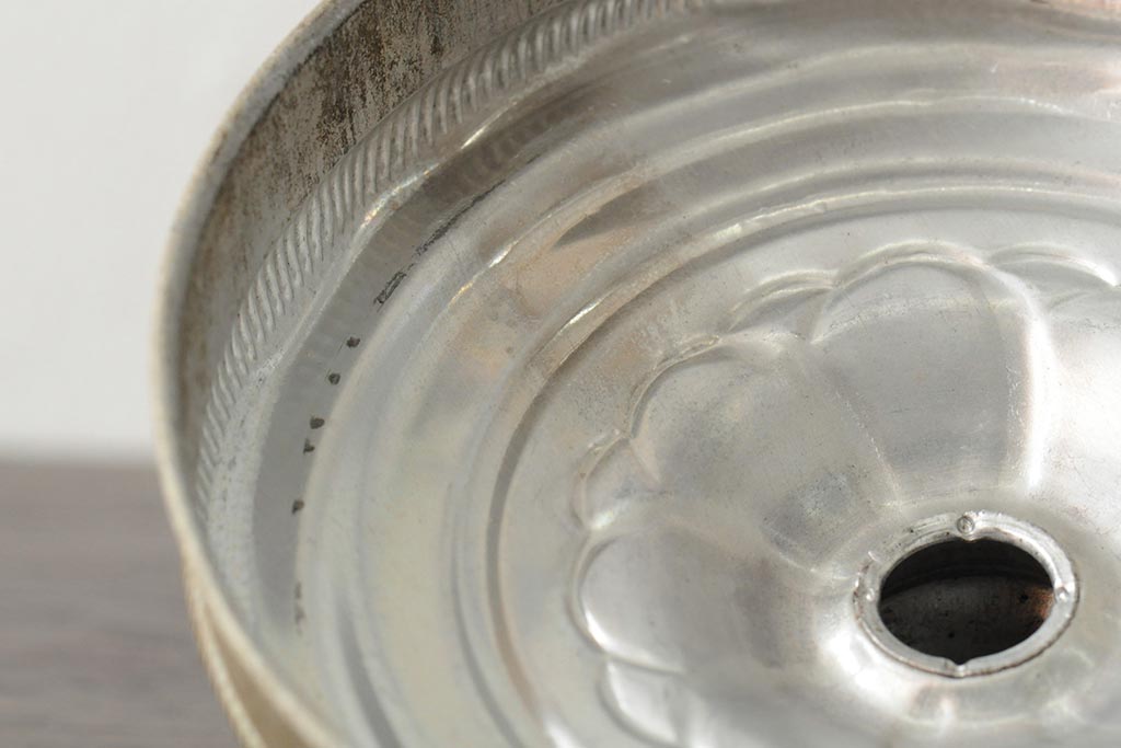 レトロ雑貨　昭和レトロ　蓋がおしゃれな可愛らしい地球瓶(ガラス瓶、ガラスビン)(R-043924)