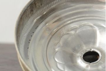 レトロ雑貨　昭和レトロ　蓋がおしゃれな可愛らしい地球瓶(ガラス瓶、ガラスビン)(R-043924)